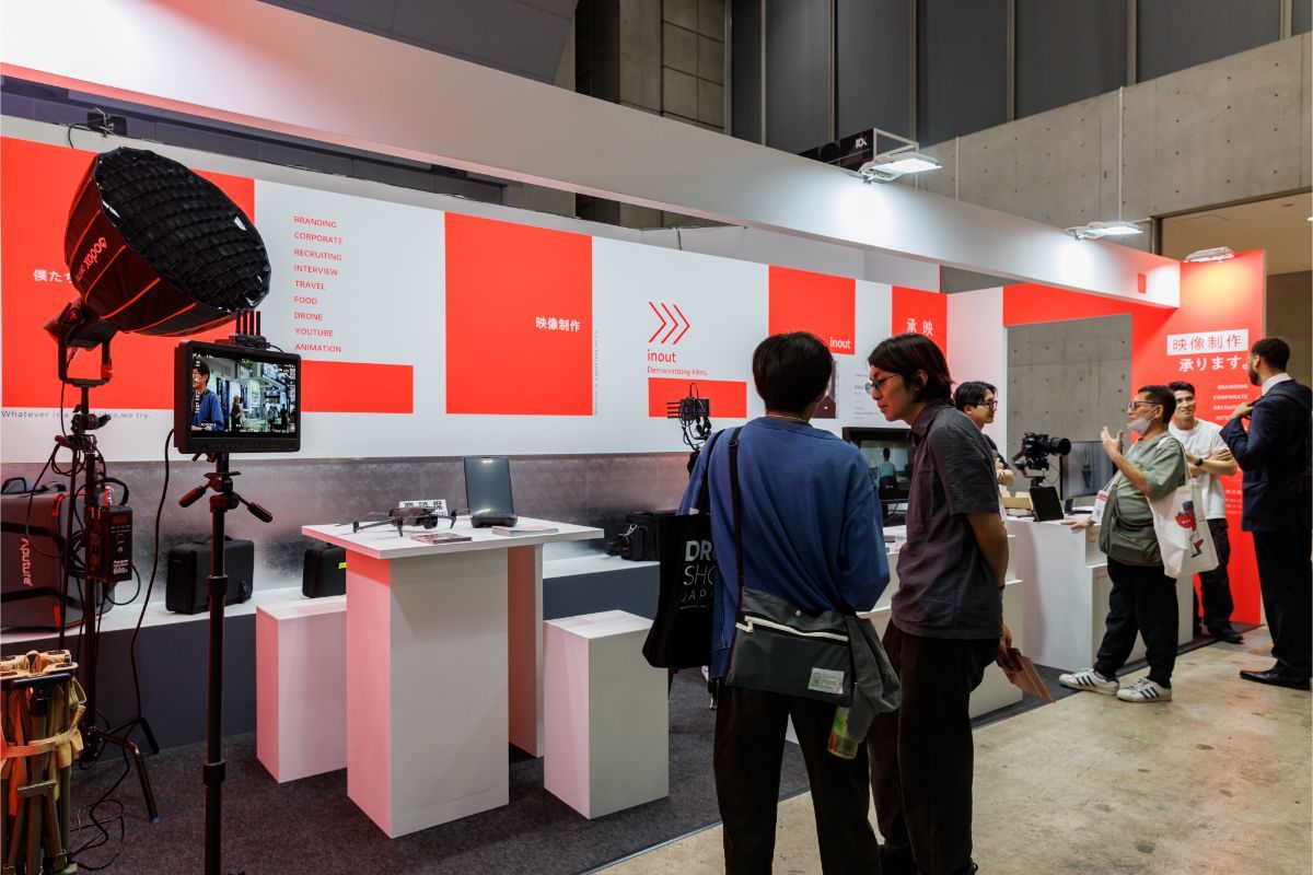 inoutブース｜展示会ブースデザイン装飾｜コンテンツ東京｜スーパーペンギン